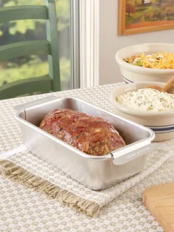 Aluminum 2-Piece Loaf Pan With Meatloaf Insert