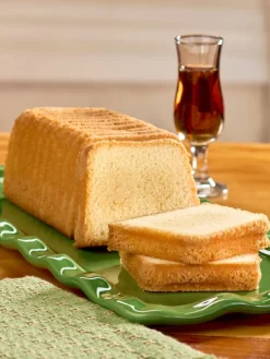 Amaretto Liqueur Loaf Cake