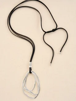 Black and Silver Triple Oval Pendant Necklace