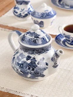 Blue Willow Teapot