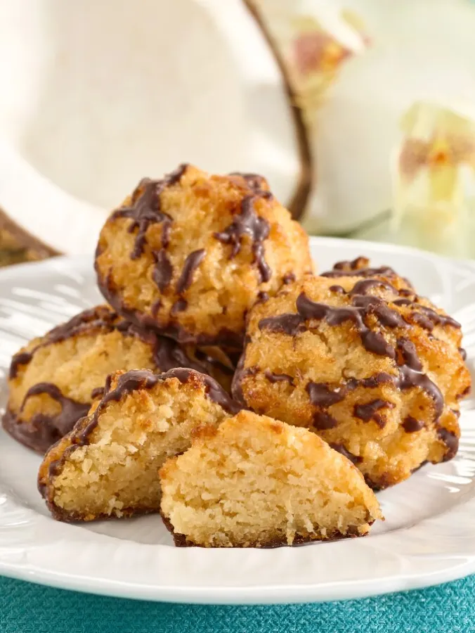 Chocolate Drizzle Coconut Macaroons, 2 Bags