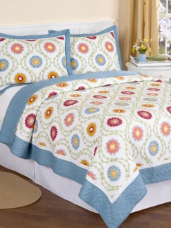 Circles of Daisies Cotton Quilt or Pillow Sham