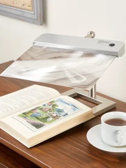 Cordless Table Magnifier Lamp