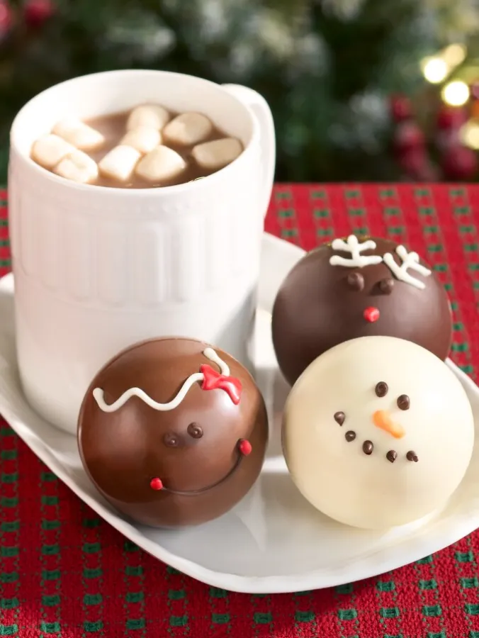 Cozy Christmas Hot Cocoa Bomb, Set of 3