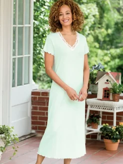 FeelGood Mid-Calf Nightgown