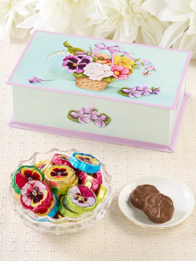 Floral Basket Tin With Foiled Milk Chocolates
