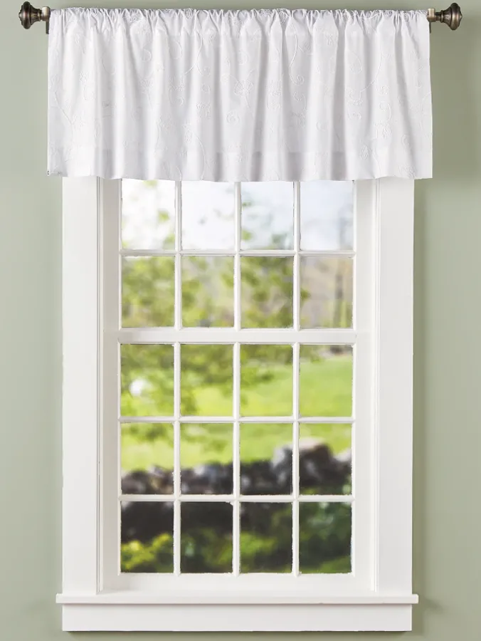 Floret Candlewick Rod Pocket Tailored Valance