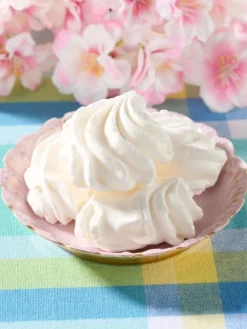 German Dresdner Vanilla Meringue Cookies