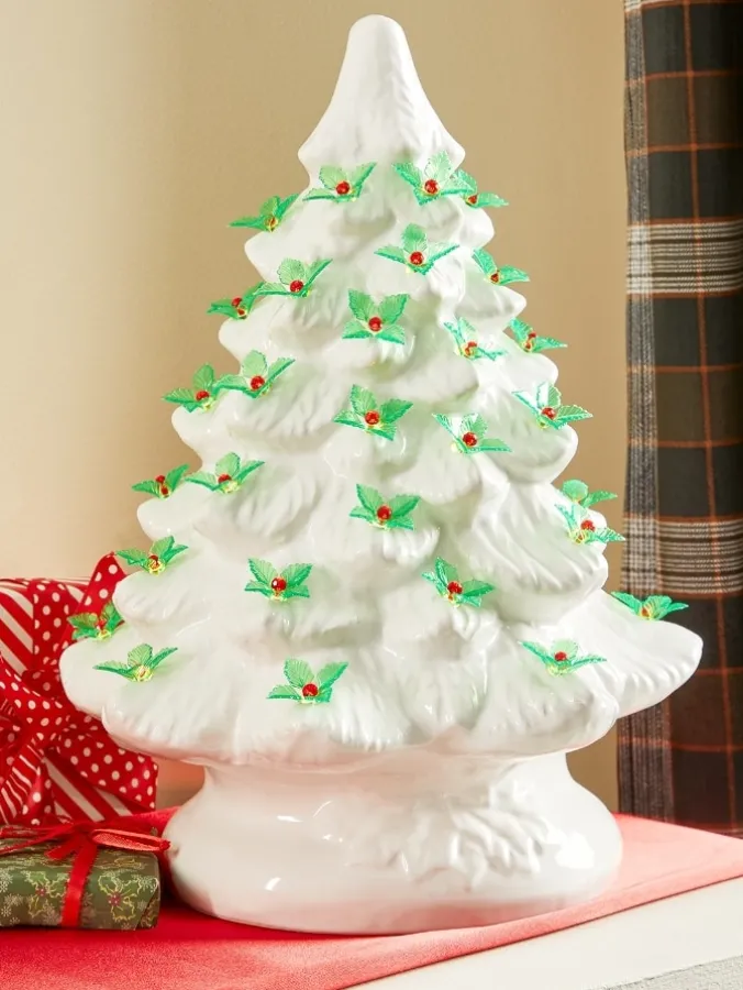 Green Holly Leaf Ceramic Christmas Tree Bulbs