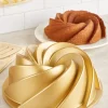 Heritage Swirl Cast-Aluminum Bundt Pan