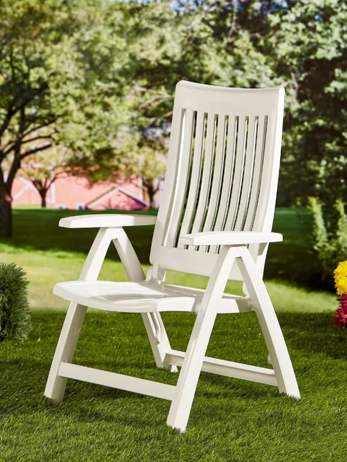 Lakeside Outdoor Multi-Position Resin Chair
