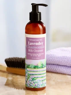 Lavender and Chamomile Milky Face Wash