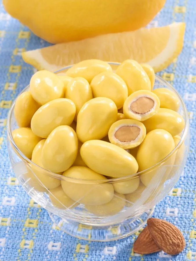 Lemon Creme Chocolate Almonds