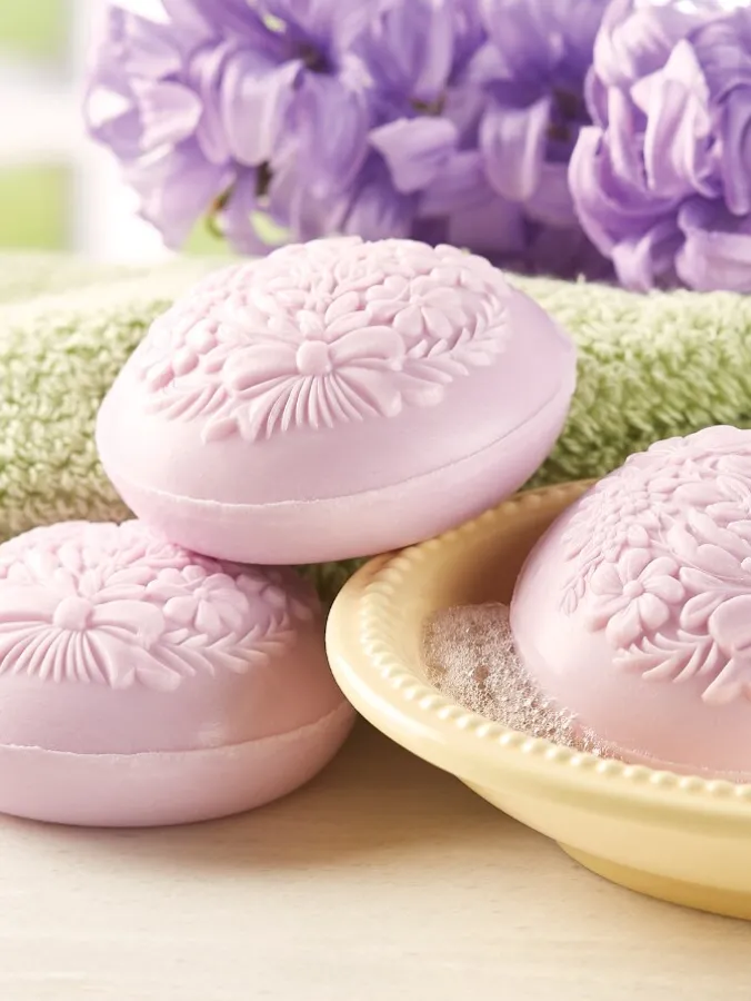 Lilac Bouquet Bath and Body Soap Gift Box, 3 Bars