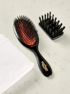 Mason Pearson Handy Sensitive Boar Bristle Brush