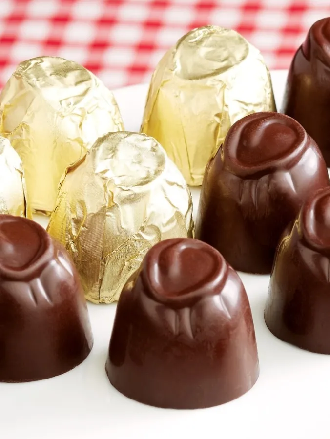 Milk or Dark Chocolate Cherry Cordials