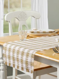 Mountain Weavers Farmhouse Weave Cotton Table Runner