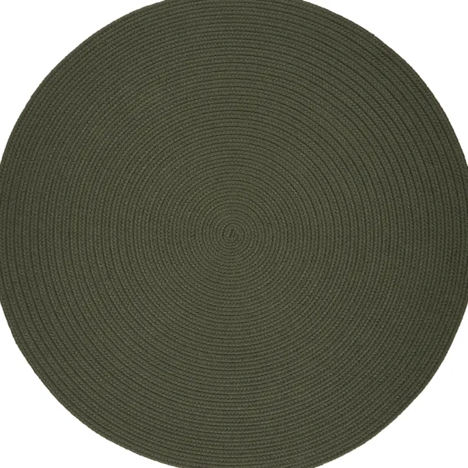 Mount Mansfield Indoor/Outdoor Solid Color Braided Round Rug