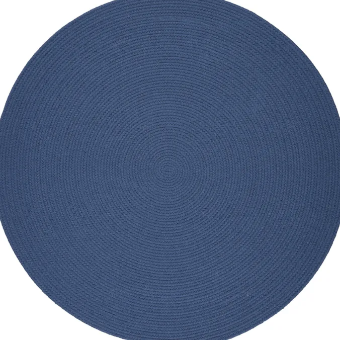 Mount Mansfield Indoor/Outdoor Solid Color Braided Round Rug