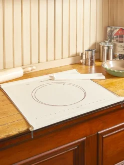 Nonstick Pastry Cloth With Wooden Frame and Rolling Pin Cover