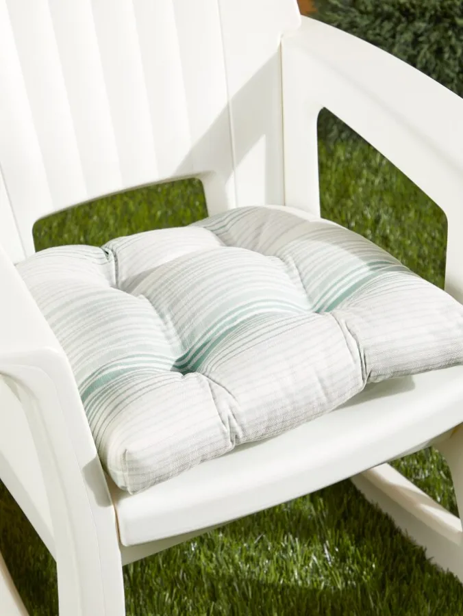 Oasis Weather-Resistant Indoor/Outdoor Tufted Chair Cushion