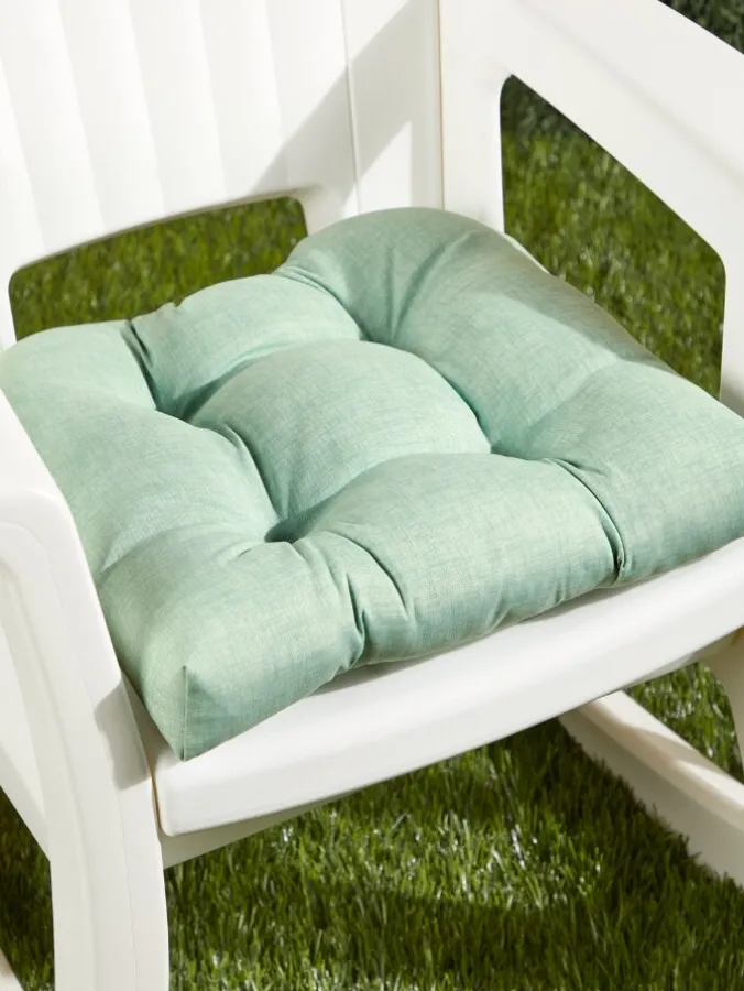 Oasis Weather-Resistant Indoor/Outdoor Tufted Chair Cushion