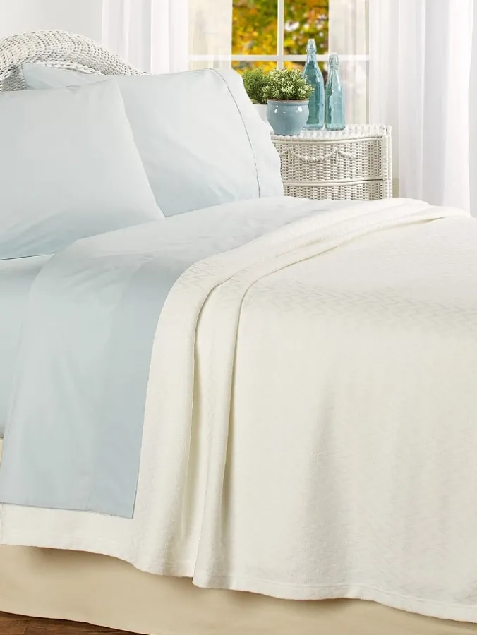 Off White Constant Comfort Cooling Blanket or Throw