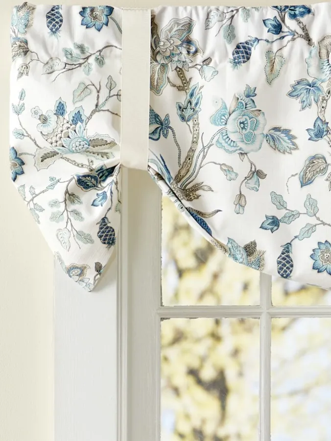Orleans Gardens Rod Pocket Tie-Up Valance