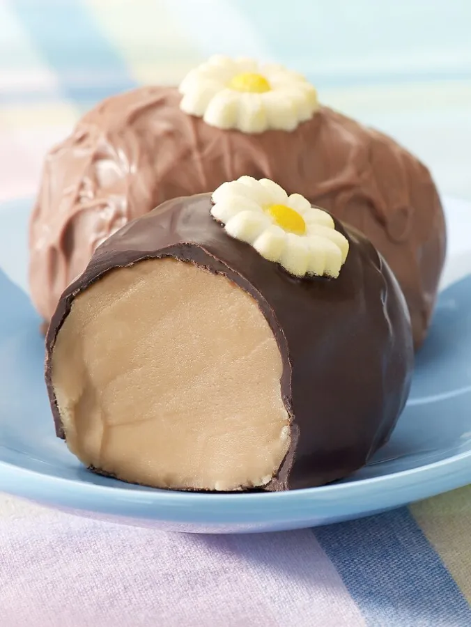 Orton Copper Kettle Fudge Easter Egg