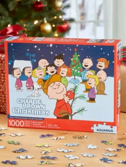 Peanuts A Charlie Brown Christmas Puzzle, 1000 Piece