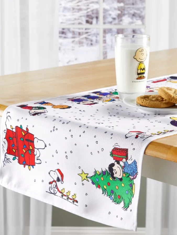 Peanuts Christmas Joy Matte-Finish Oilcloth Table Runner