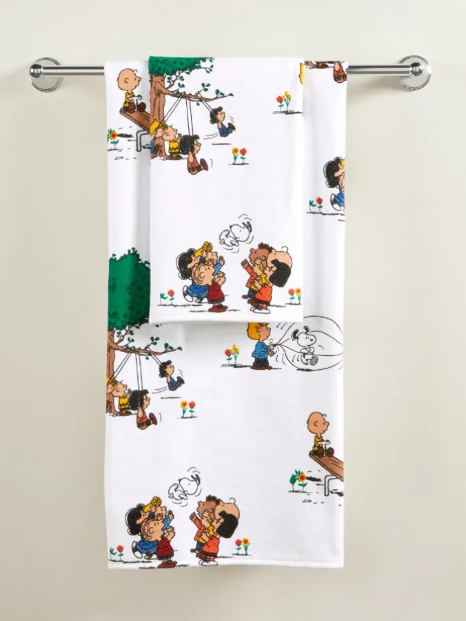 Peanuts Playground Fun Portuguese Cotton Bath Towel Collection