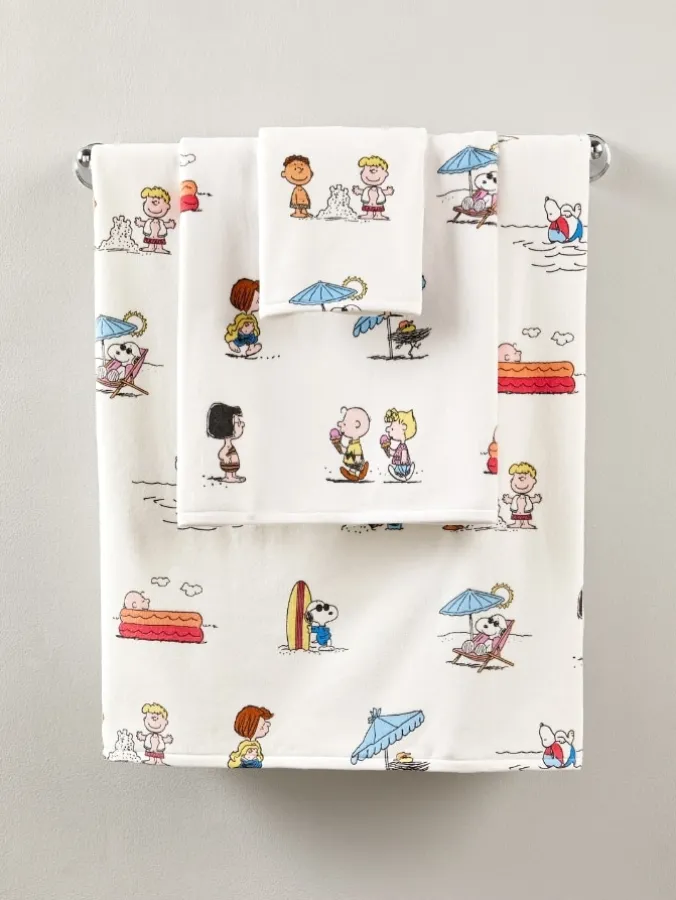 Peanuts Summer Fun Portuguese Cotton Open-Stock Bath Towel Collection