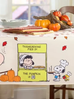 Peanuts Thanksgiving Matte-Finish Oilcloth Tablecloth