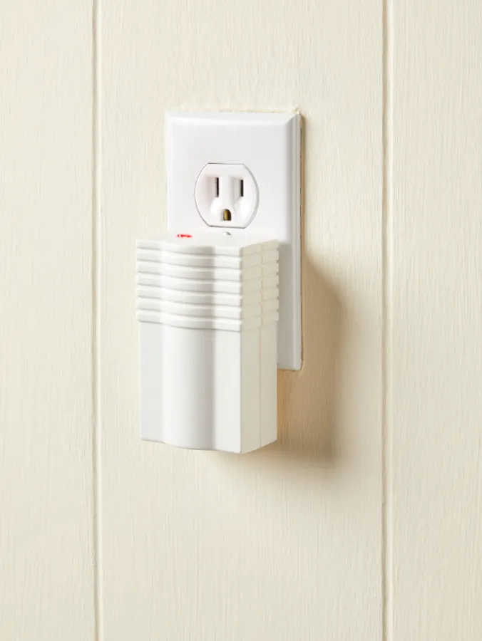 Pest Repeller, In 2 Sizes