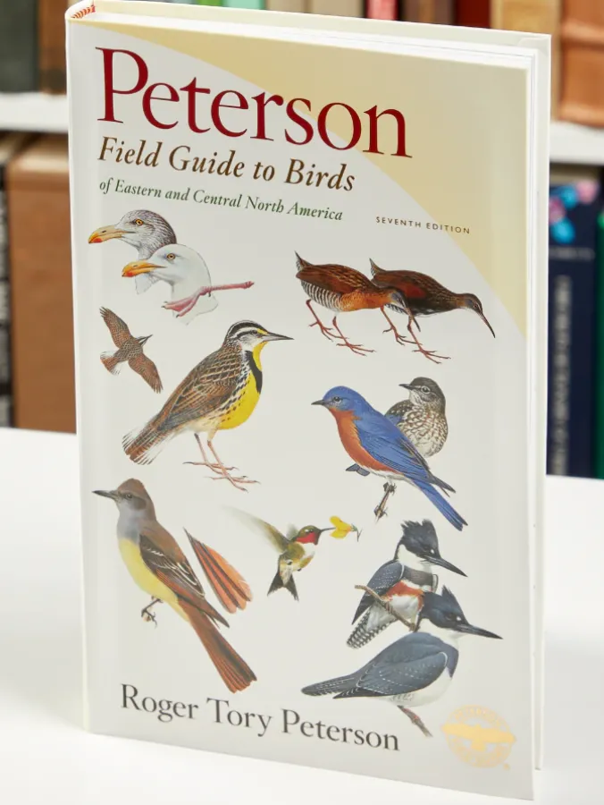 Peterson Field Guide to Birds of Eastern and Central North America
