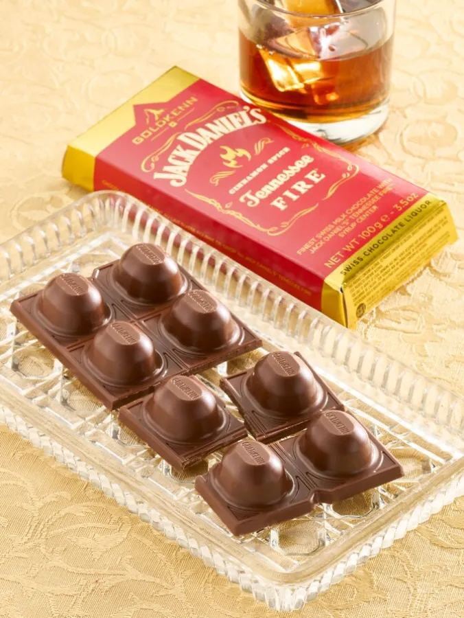Swiss Milk Chocolate Bar Filled With Liquor