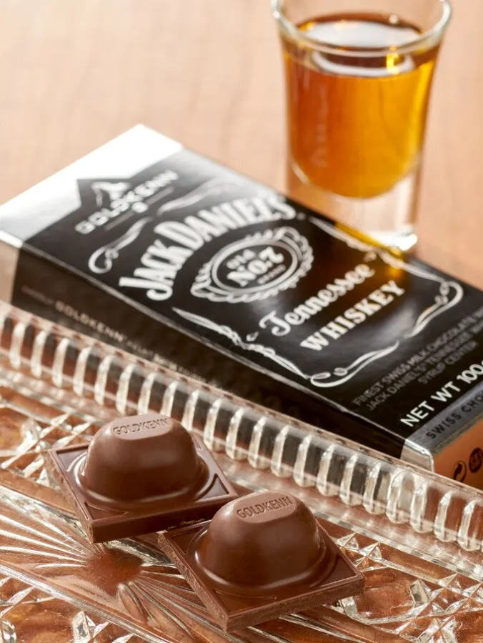 Swiss Milk Chocolate Bar Filled With Liquor