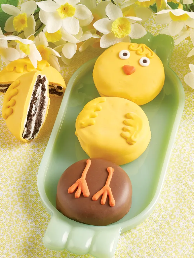 Three-Piece Oreo Cookie Chick