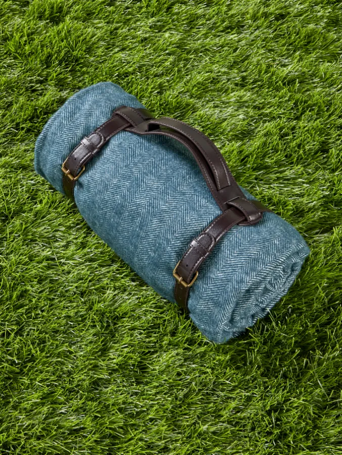 Waterproof Outdoor Blanket