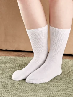 Women's Buster Brown Ankle Socks, 3 Pairs