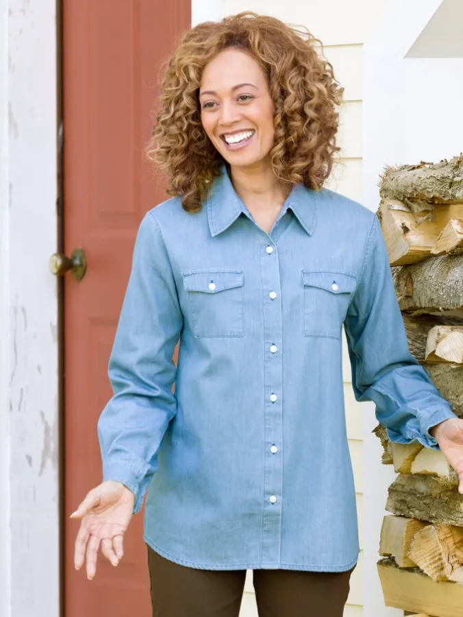 Women's Classic Long-Sleeve Chambray Shirt