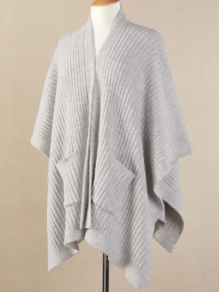 Women's Cuddle-Soft Travel Shawl