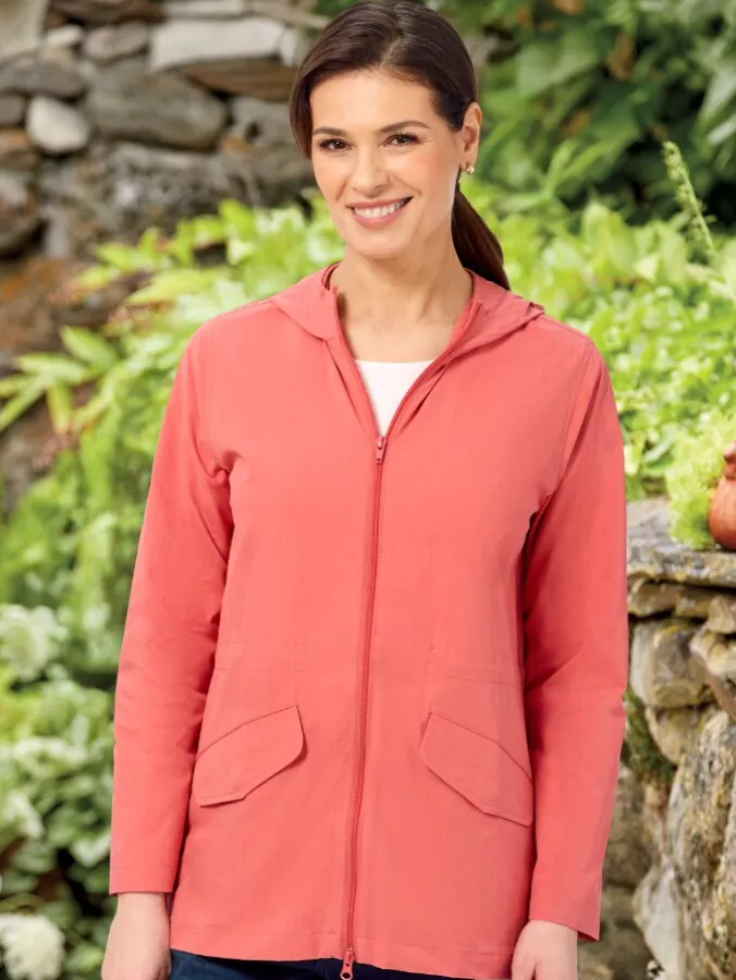 Women's Lightweight Packable Jacket With Hood