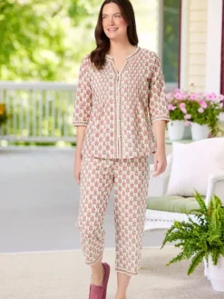 Women's Moroccan Rose Cotton Capri Pajama Set