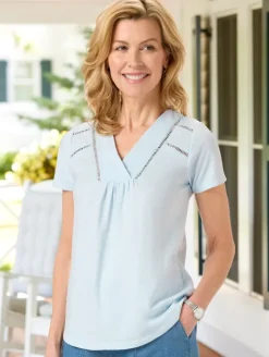 Women's Slub Cotton Blend Short-Sleeve V-Neck T-Shirt