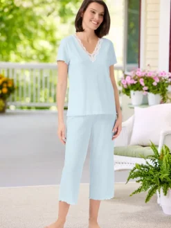 Women's Stay Cool Moisture-Wicking Capri Pajama Set